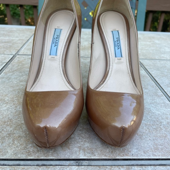 Prada
Camel Gold Patent Leather Pumps - Picture 8 of 16